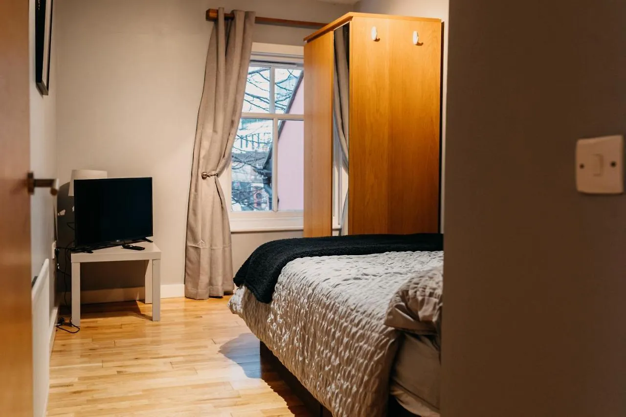 Belfast City Self Catering 3 Bedroom Town House Holiday home