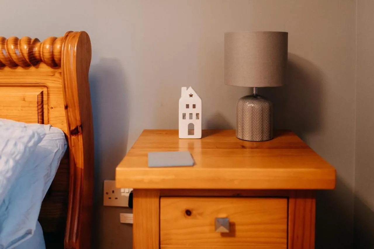 Belfast City Self Catering 3 Bedroom Town House