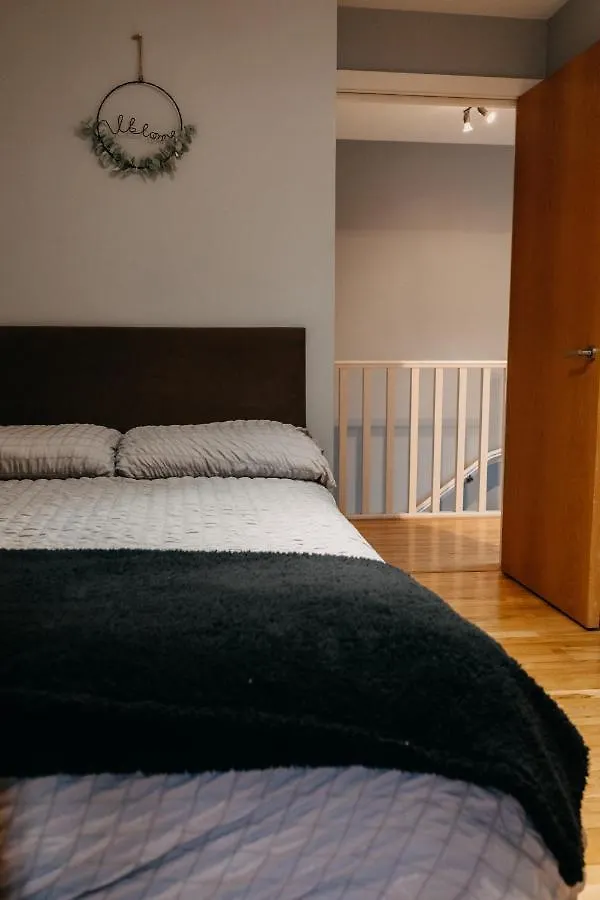 Belfast City Self Catering 3 Bedroom Town House
